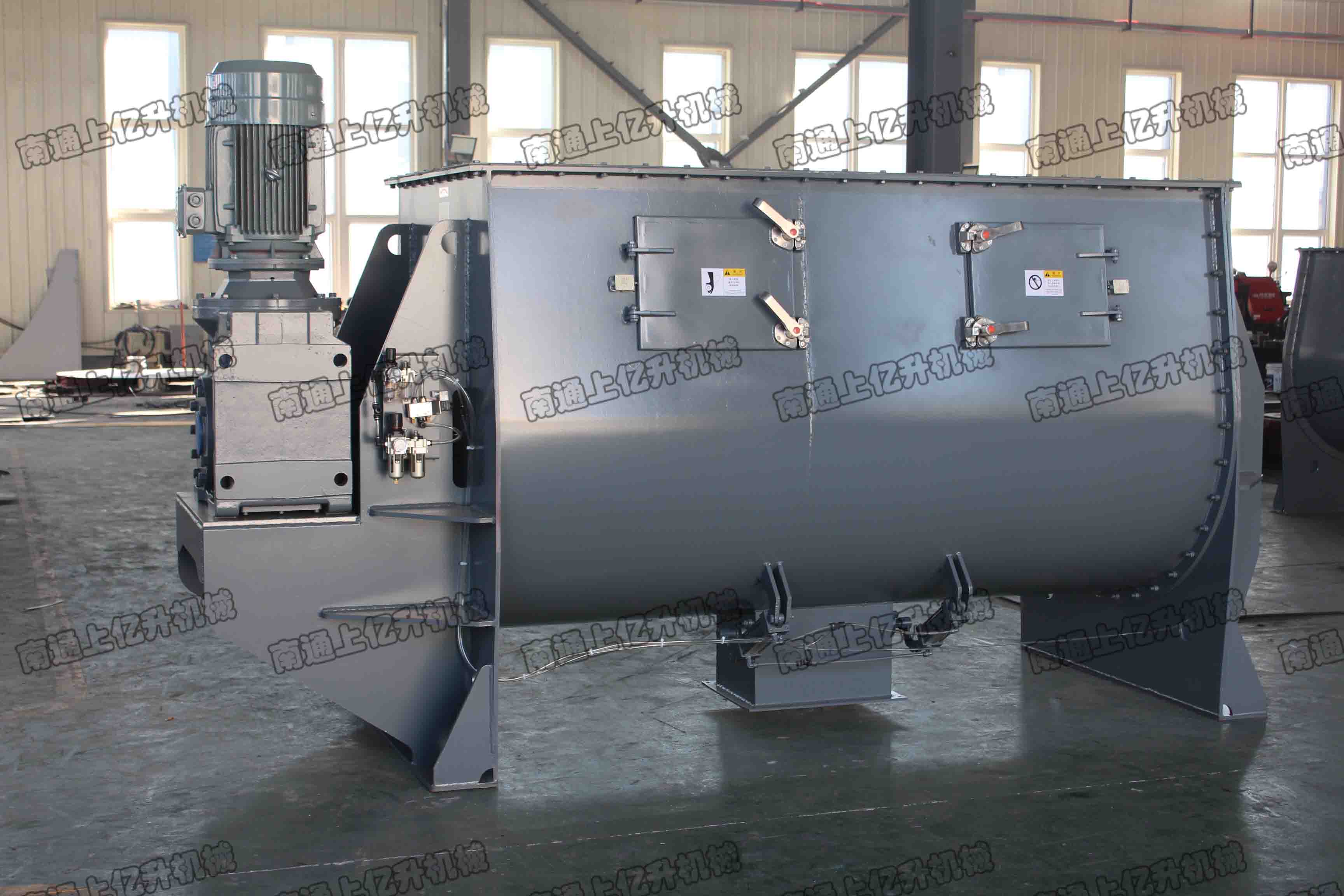 4m3臥式螺帶混合機